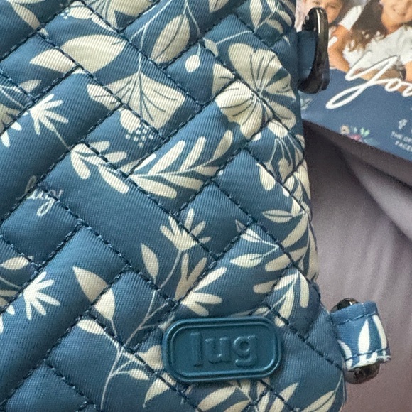 Lug New With Tags Absolutely Beaitiful Quilted Blue Bag with White Leaf Design - Picture 4 of 10